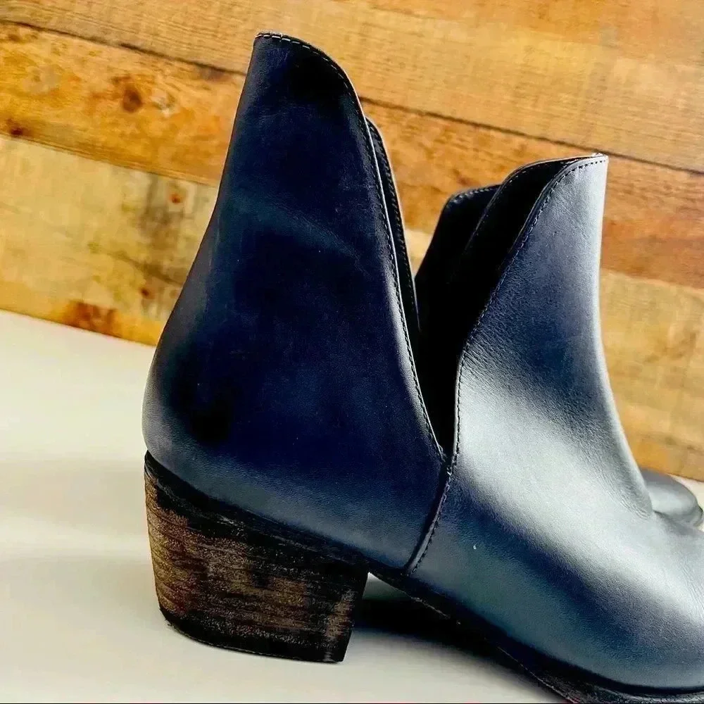NWOT Navy (INK) Free People Charm Double V Bootie